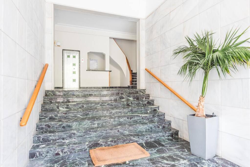 Modern Spacious Apt In Athens Atenas Exterior foto